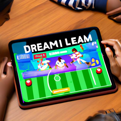 Nhóm bạn đang chơi Dream League Soccer 2022 trên máy tính bảng